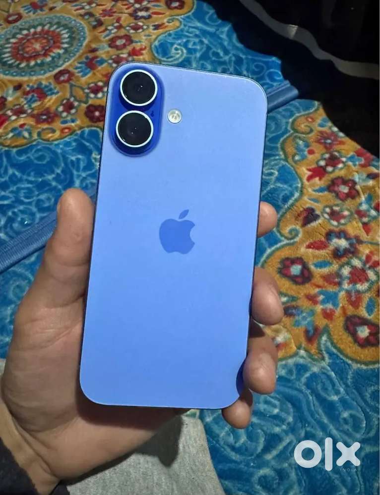 iPhone 16 only few months used model