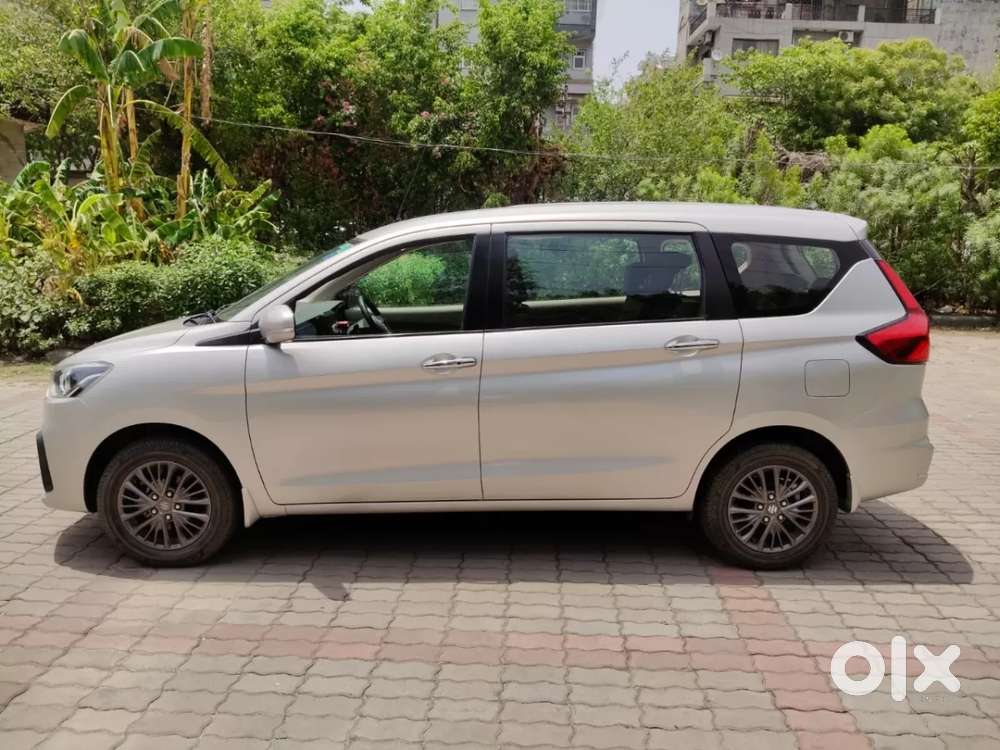 Maruti Suzuki Ertiga Zxi At, 2021, Petrol