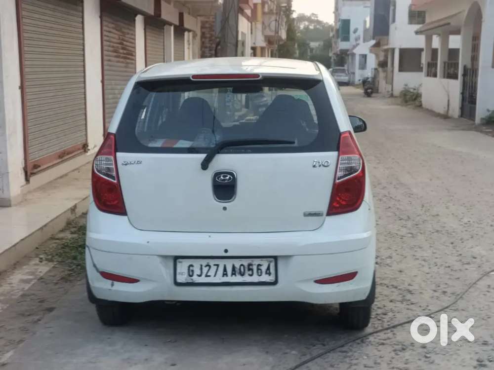 Hyundai I10 Sportz 2013