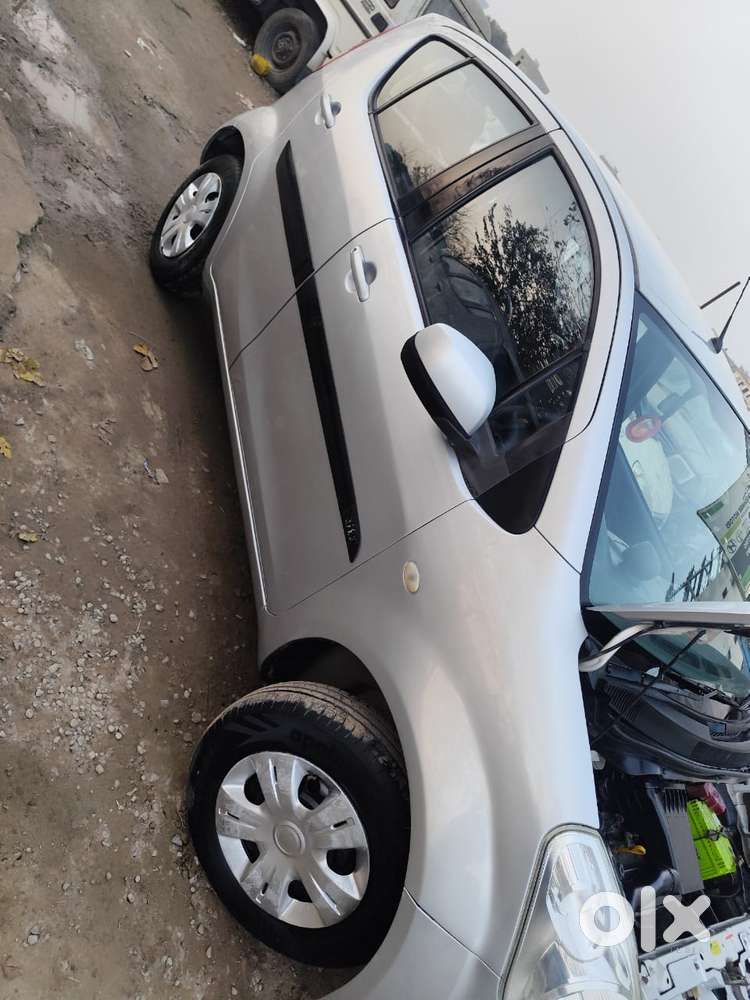 Maruti Suzuki Ritz Vxi, 2010, Petrol