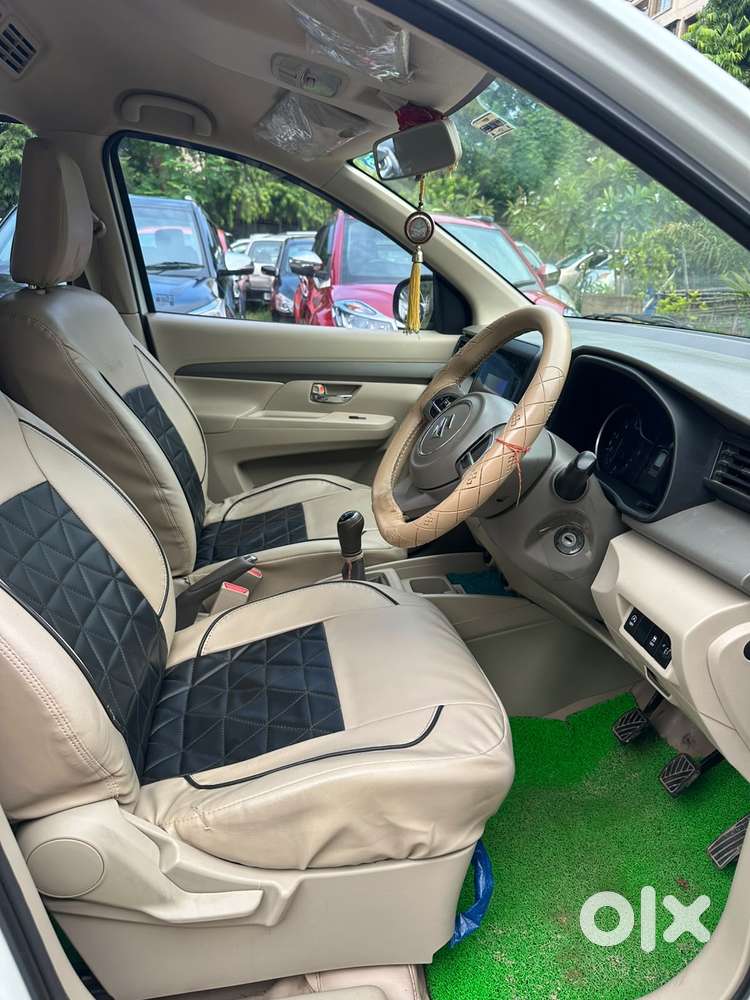 Maruti Suzuki Ertiga 1.5 Vxi, 2022, Petrol