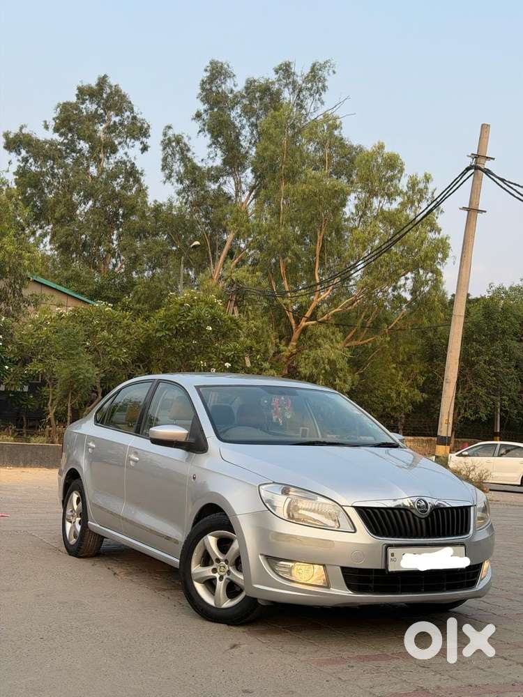 Skoda Rapid 1.6 Mpi Ambition, 2013, Petrol