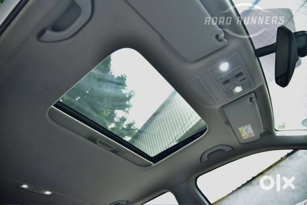 Skoda Kushaq 1.0 Tsi Style At (6 Airbags), 2023, Petrol