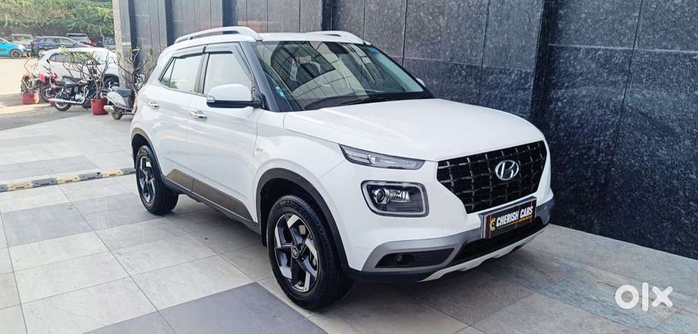 Hyundai Venue Sx Plus Turbo Dct, 2022, Petrol