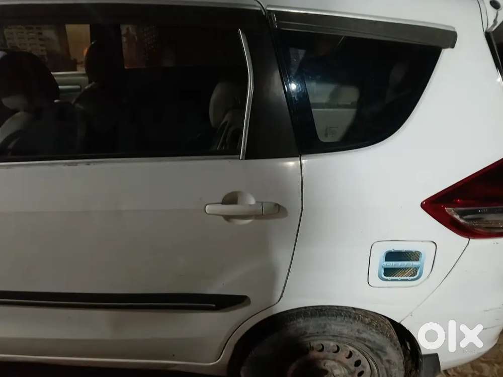 Maruti Suzuki Ertiga 2015 Diesel 128000 Km Driven