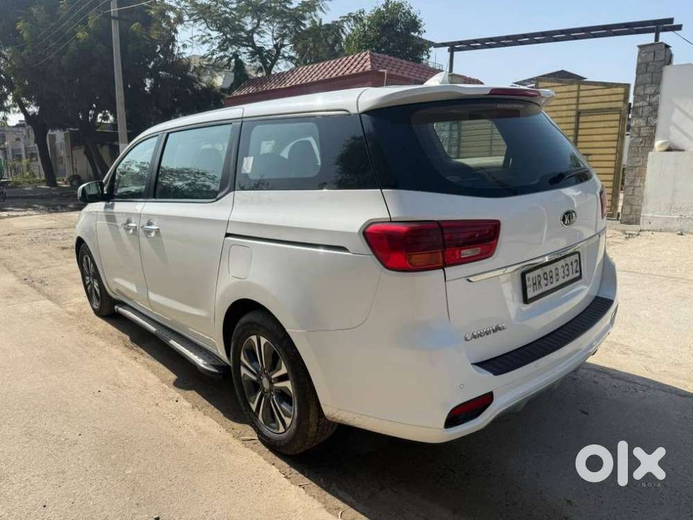 Kia Carnival Premium, 2021, Diesel