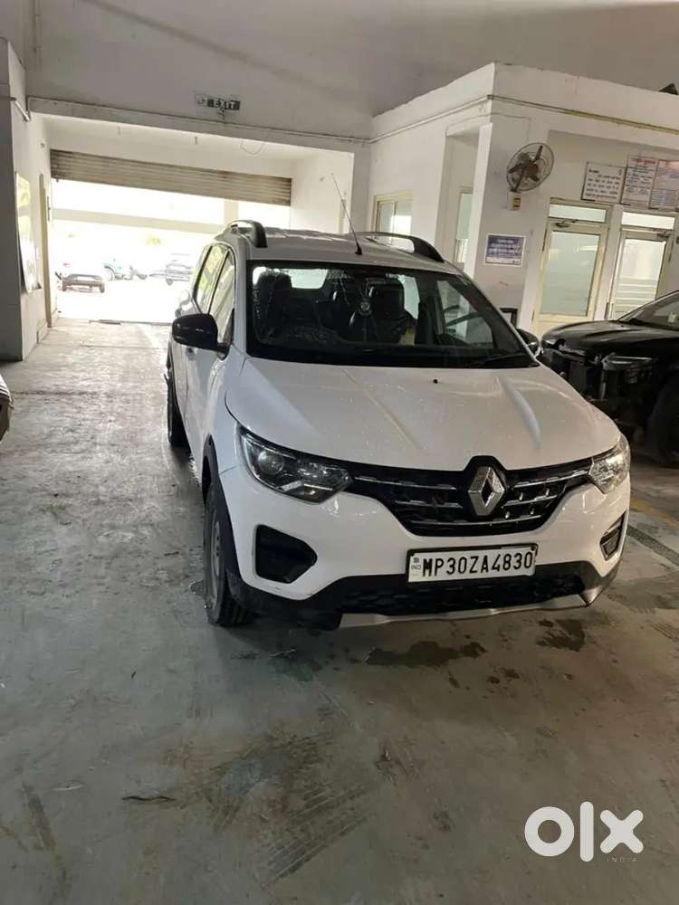 Renault Triber 2022 Petrol Well Maintained