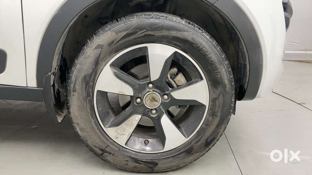 Tata Nexon 1.2 Revotron Xza Plus (l), 2019, Petrol