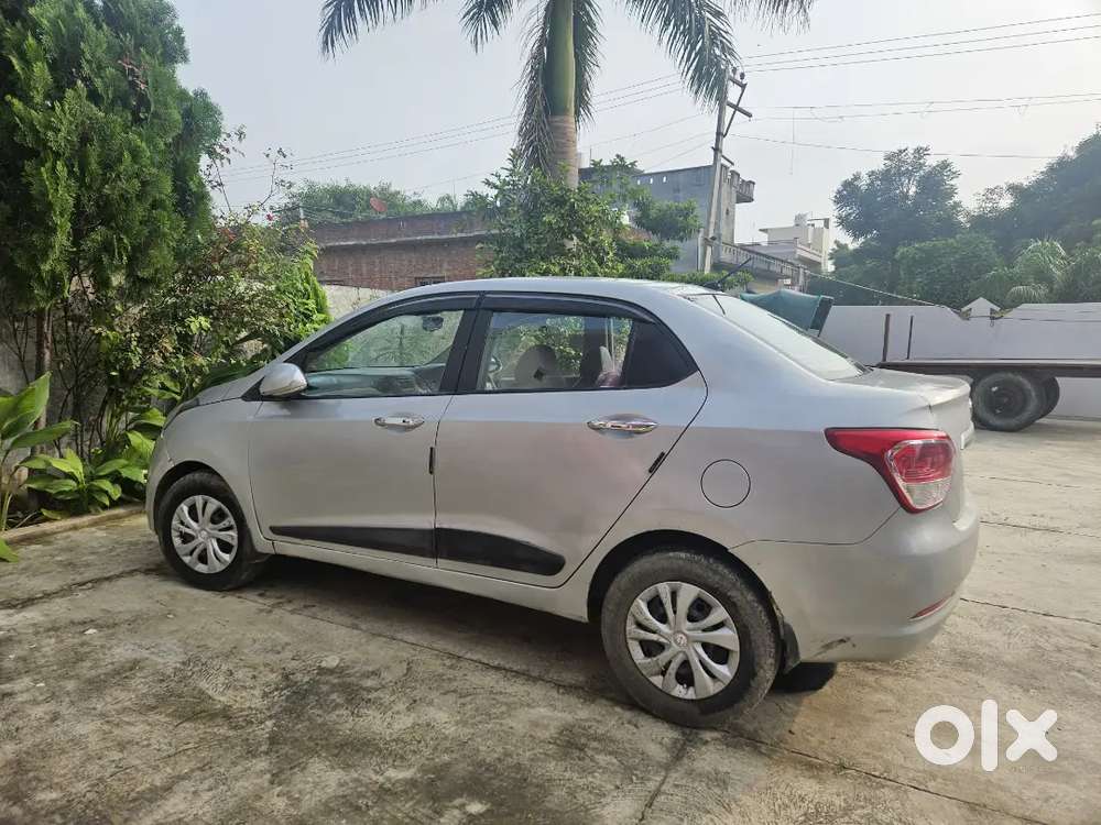 Gadi Push Button Start Hai Top Variant Hai