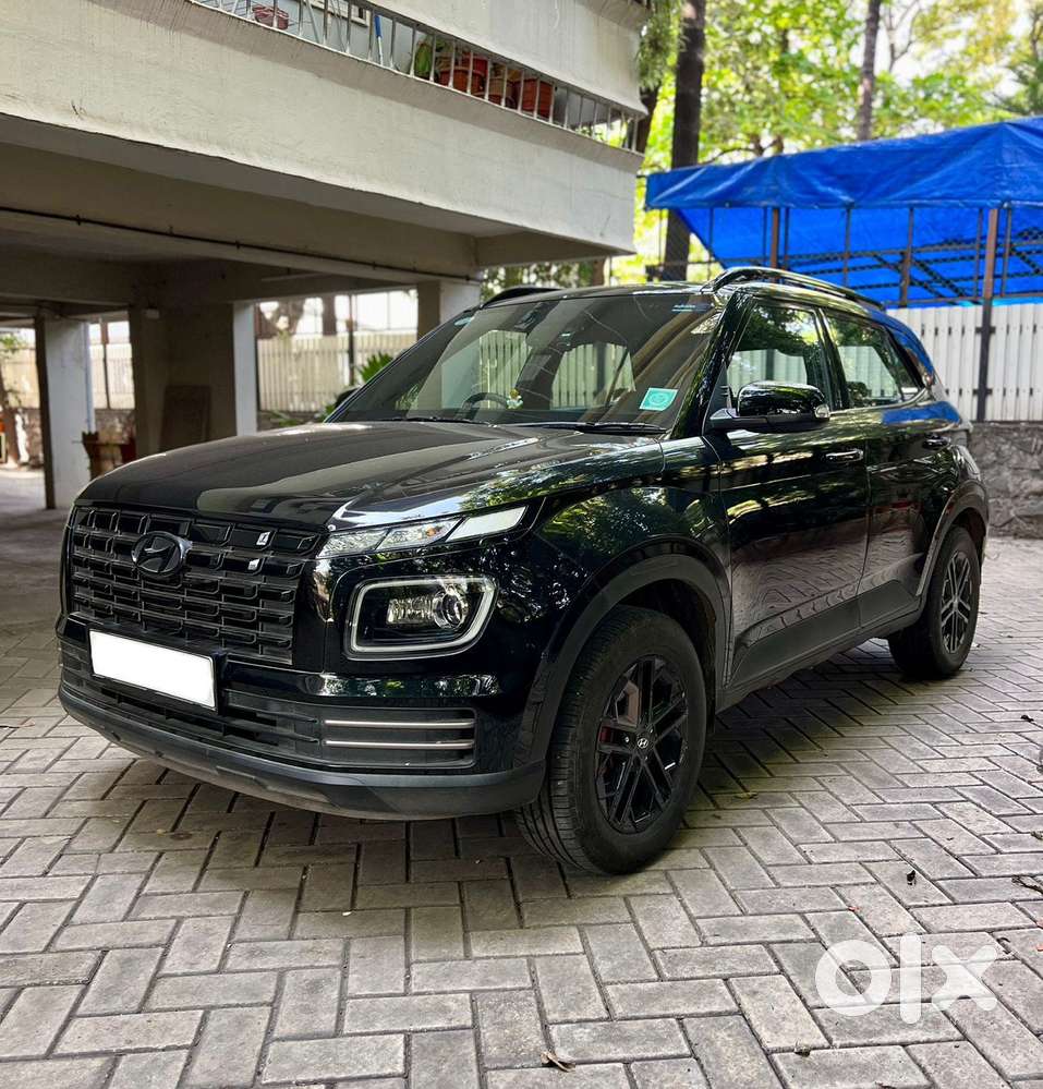 Hyundai Venue Sx(o) 1.0 Turbo Dct Knight Edition Dual Tone, 2023, Pe..