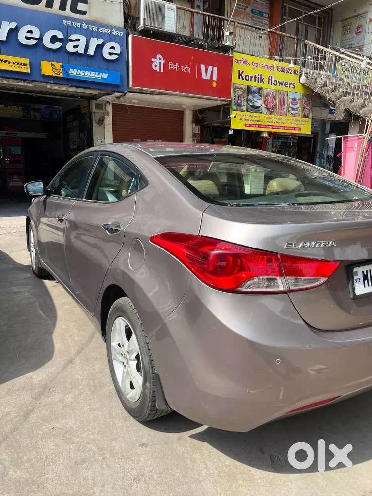 Hyundai Elantra Petrol