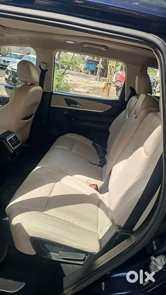 Mahindra Xuv700 2022 Diesel 107000 Km Driven