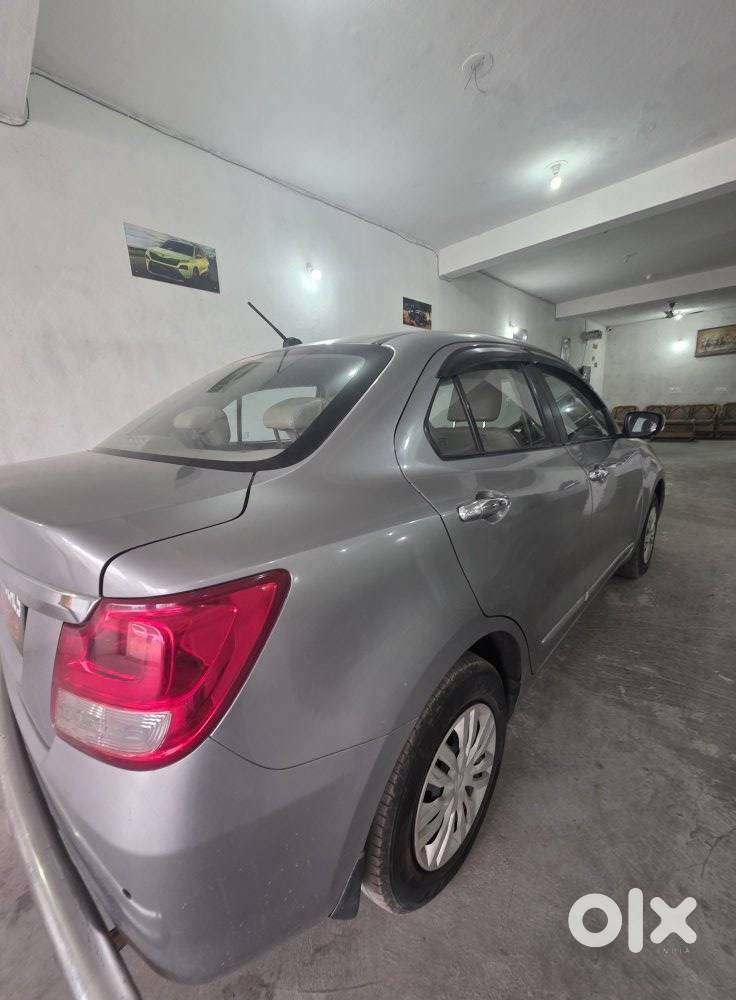 Maruti Suzuki Dzire 1.2 Vxi, 2022, Petrol