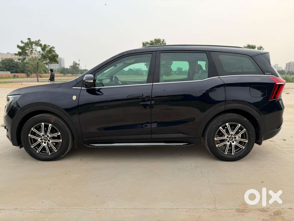 Mahindra Xuv700 2.2 Ax 7 Diesel At Luxury Pack Str, 2023, Diesel