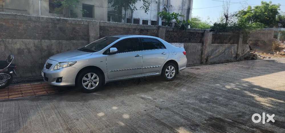 Toyota Corolla Altis 2010