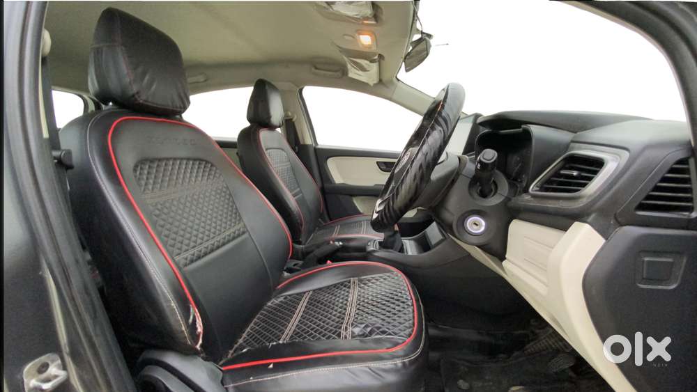 Tata Altroz Xe Petrol, 2022, Petrol