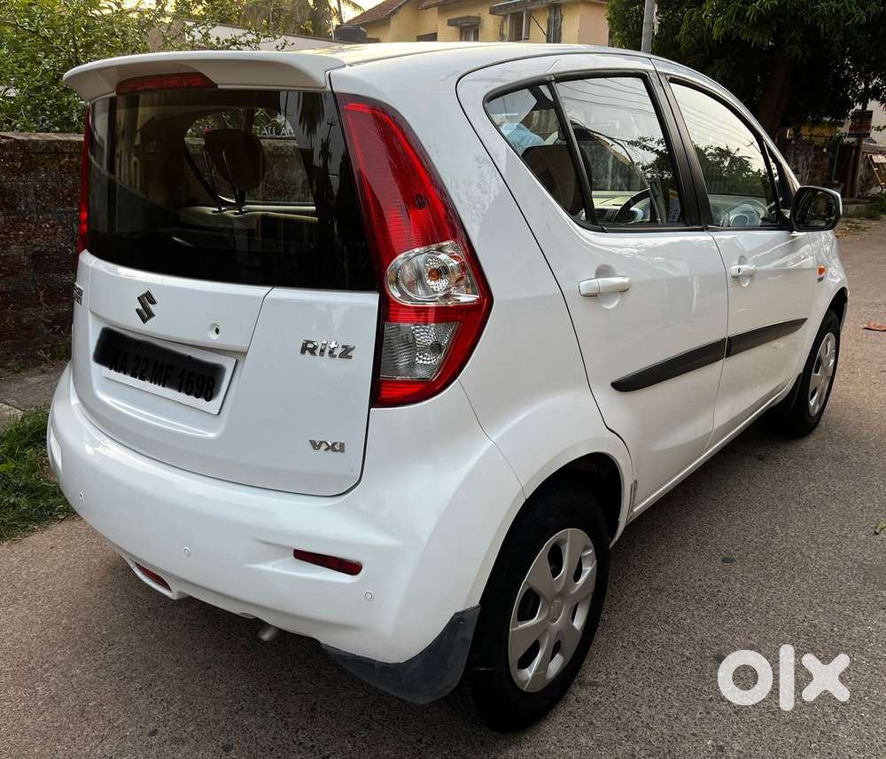 Maruti Suzuki Ritz Vxi, 2014, Petrol