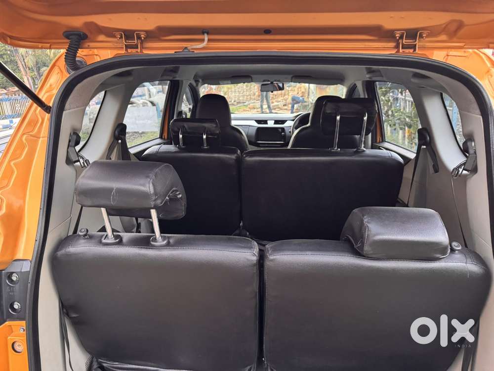 Renault Triber Rxz, 2022, Petrol