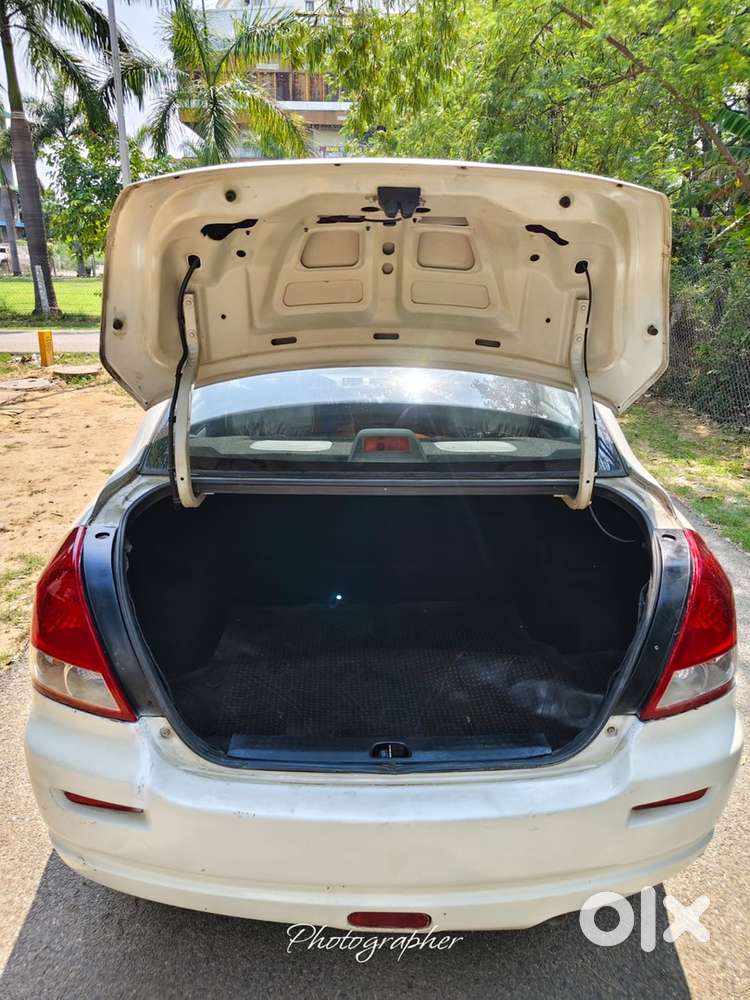 Maruti Swift Dzire 2012