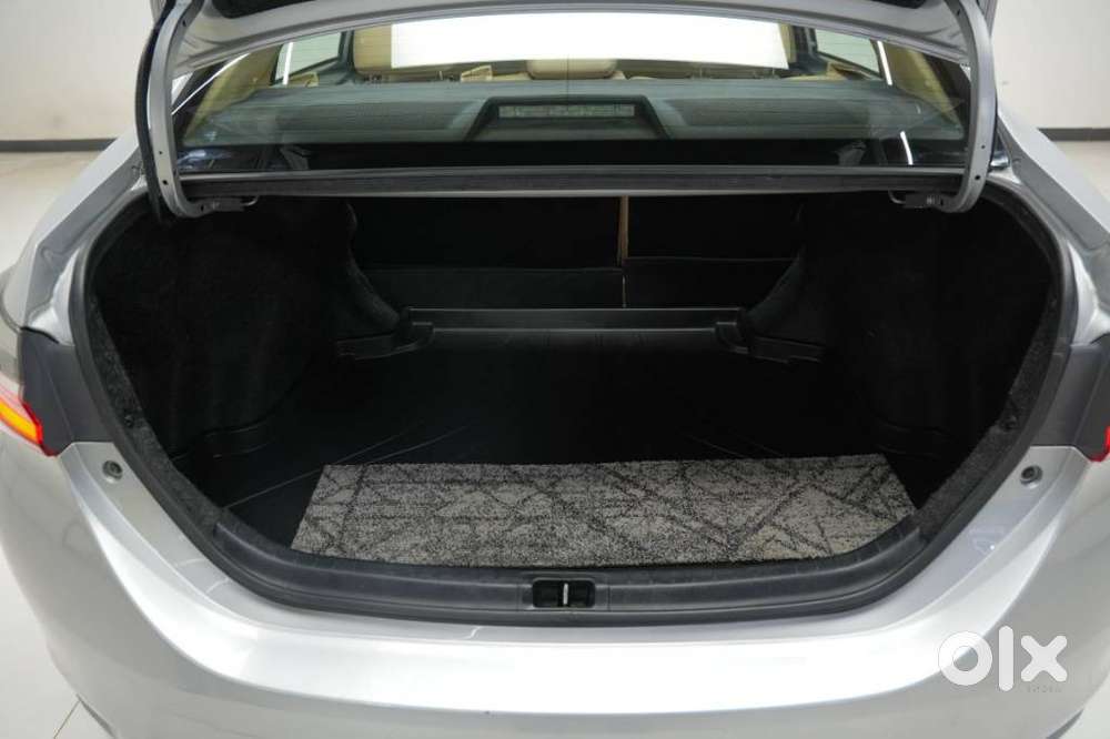 Toyota Corolla Altis 1.8 Vl, 2019, Petrol