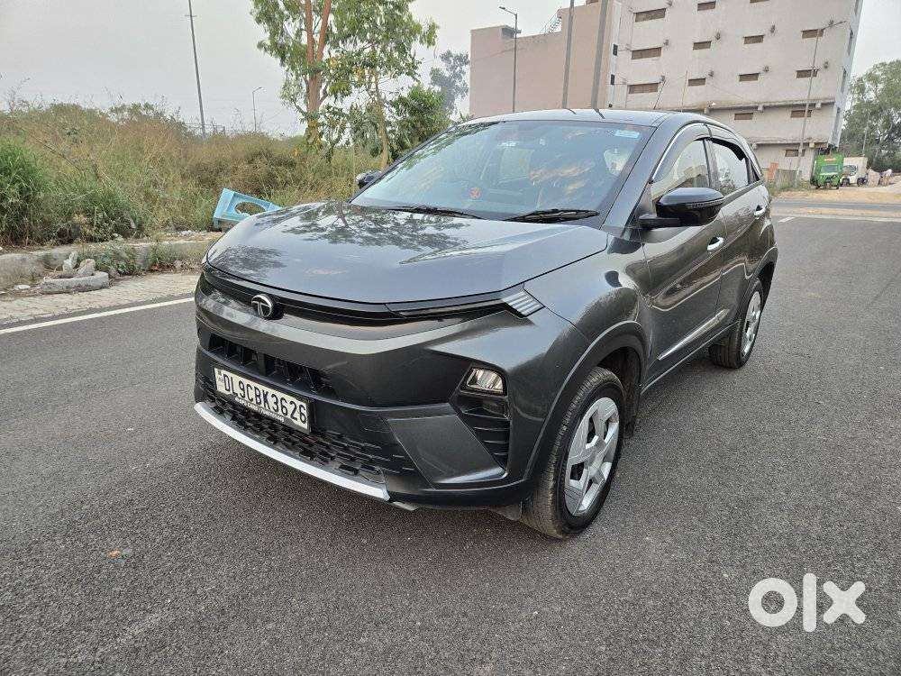 Tata Nexon 1.5 Revotorq Xma Amt (s), 2025, Petrol