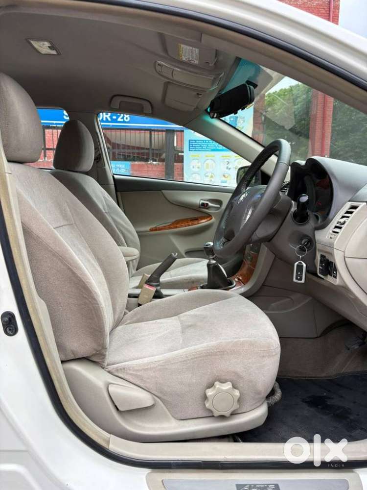 Toyota Corolla Altis G, 2010, Diesel