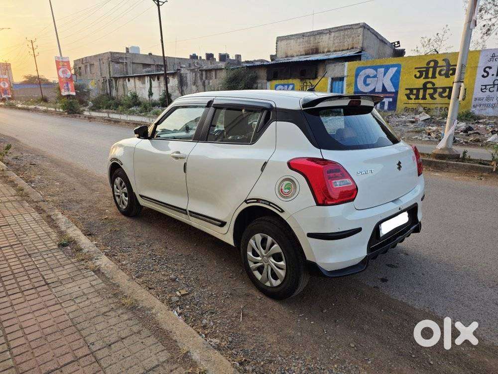 Maruti Suzuki Swift Vxi + Manual, 2023, Petrol