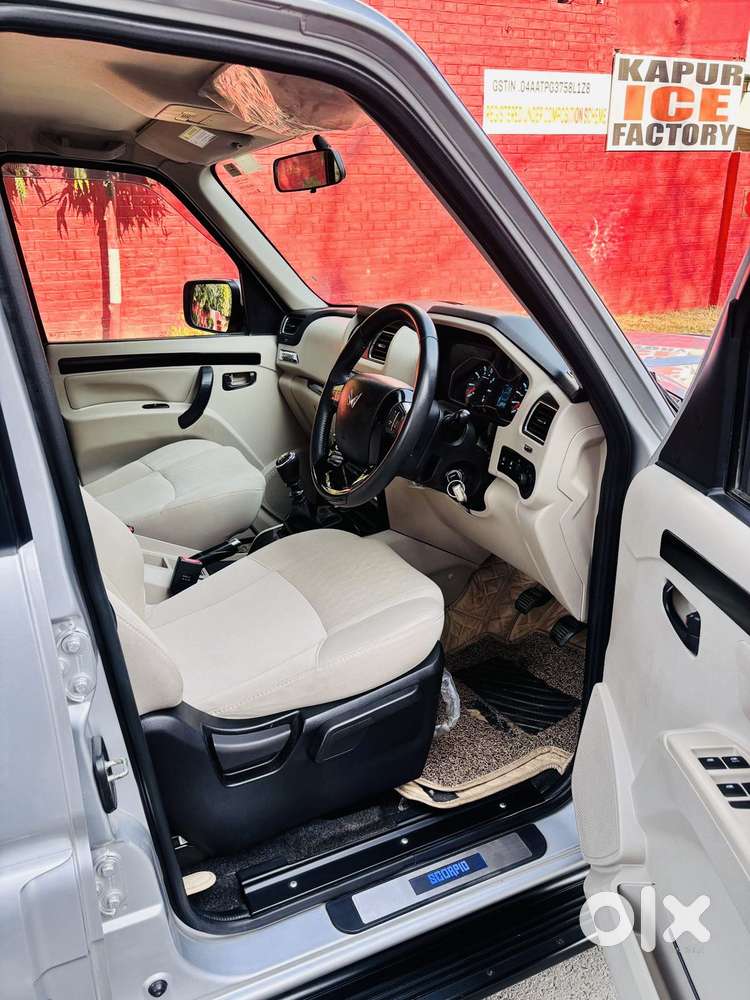 Mahindra Scorpio S11 Mt 7s, 2023, Diesel