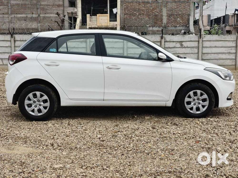 Hyundai Elite I20 Sportz (o) 1.4, 2017, Diesel