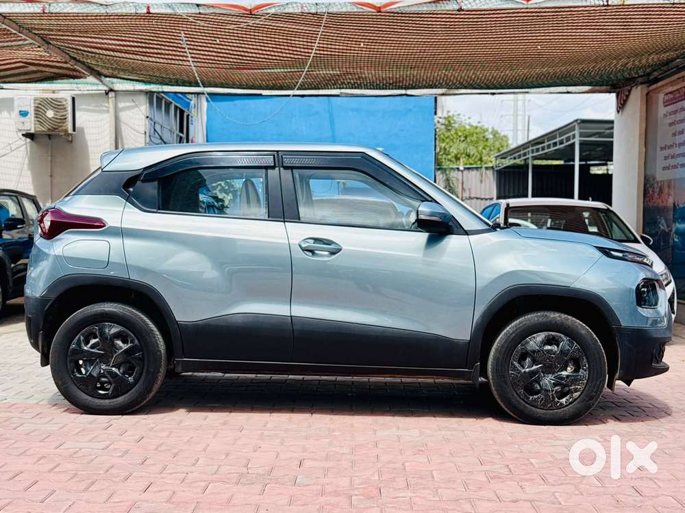 Tata Punch, 2025, Petrol