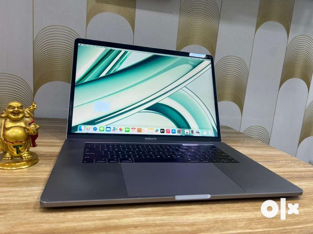 JustMac-Apple MacBook Pro Touch 2019 15” 16 GB RAM/512 GB SSD/Core 