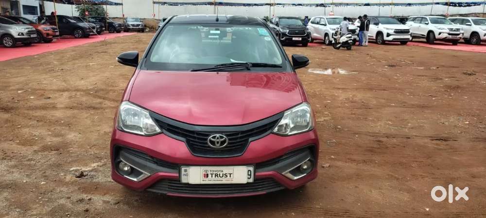 Toyota Etios Liva Vx Dual Tone, 2017, Petrol