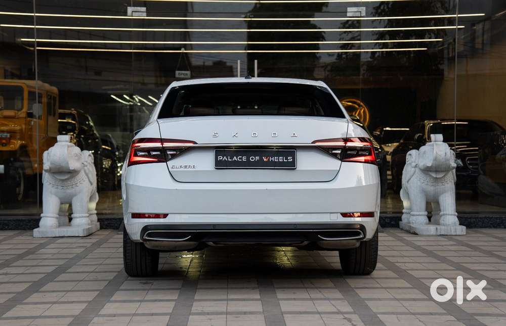 Skoda Superb, 2023, Petrol