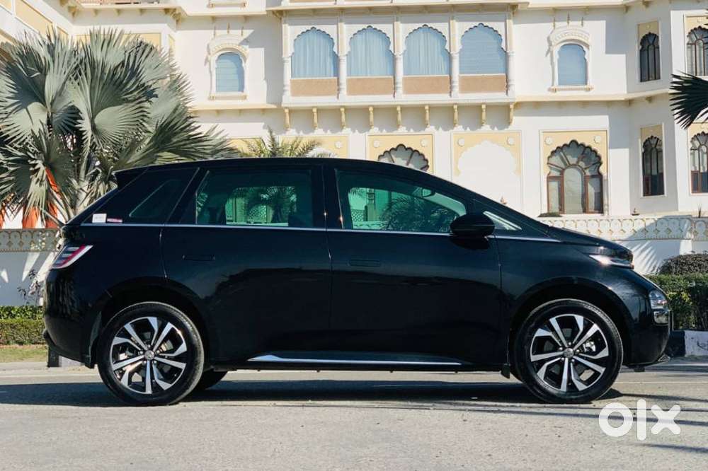 Mg Windsor Ev Essence, 2024, Electric