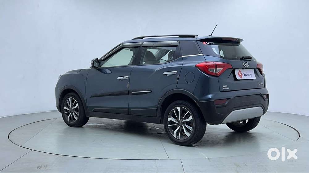 Mahindra Xuv300 1.2 W8 (o) Amt Petrol, 2021, Petrol