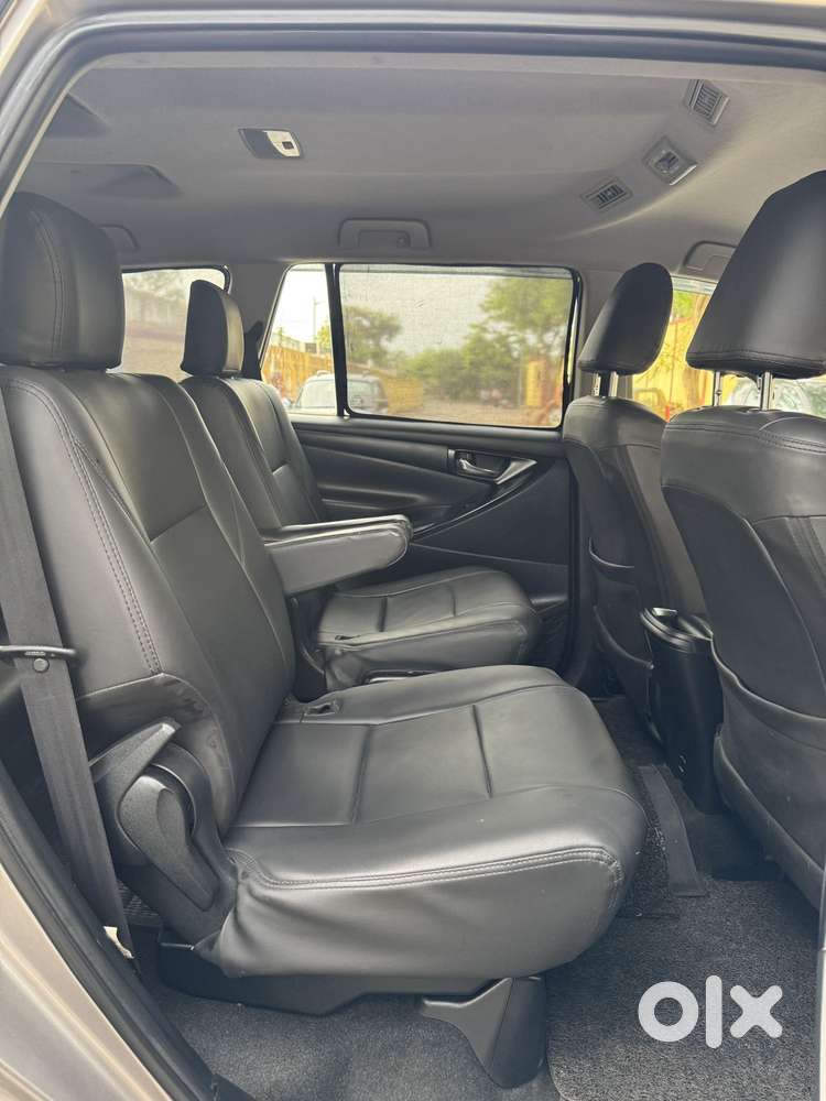 Toyota Innova Crysta 2.8 Gx At, 2017, Diesel