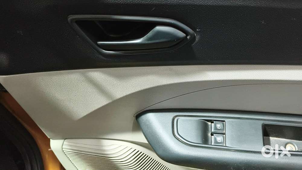 Renault Triber Rxl, 2021, Petrol