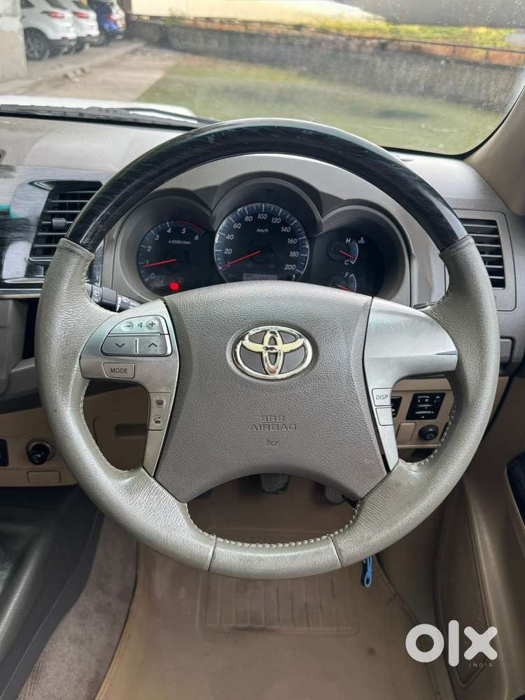 Toyota Fortuner 2011-2016 4x4 Mt, 2012, Diesel