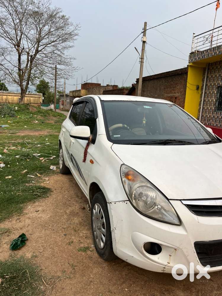 Hyundai I20 Petrol Manual 2012