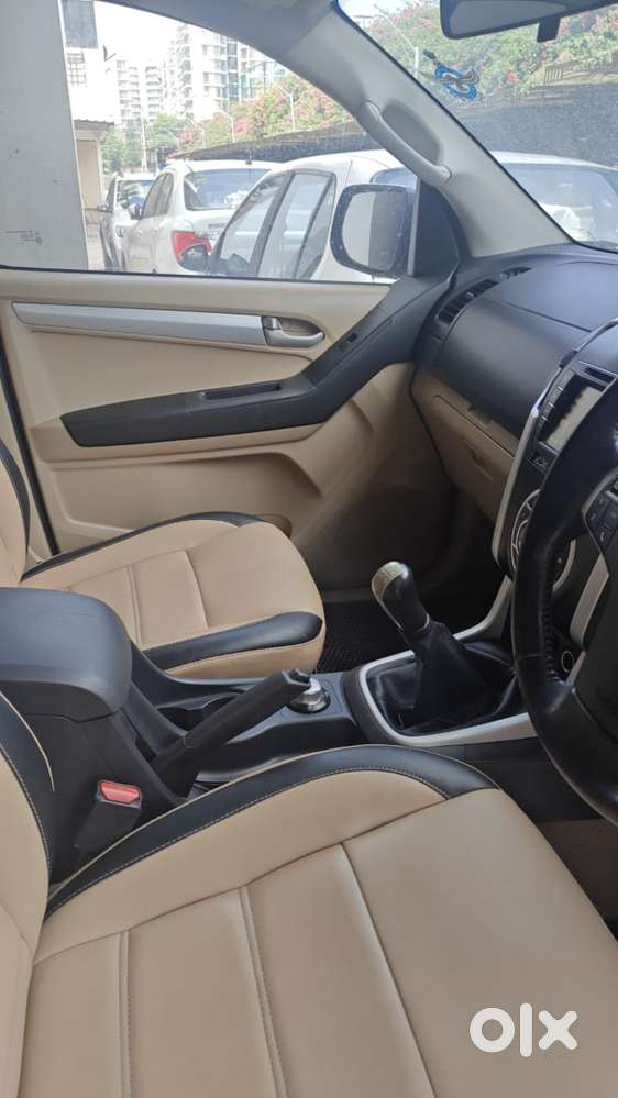 Isuzu V-cross Z Prestige 4x4 Mt, 2018, Diesel