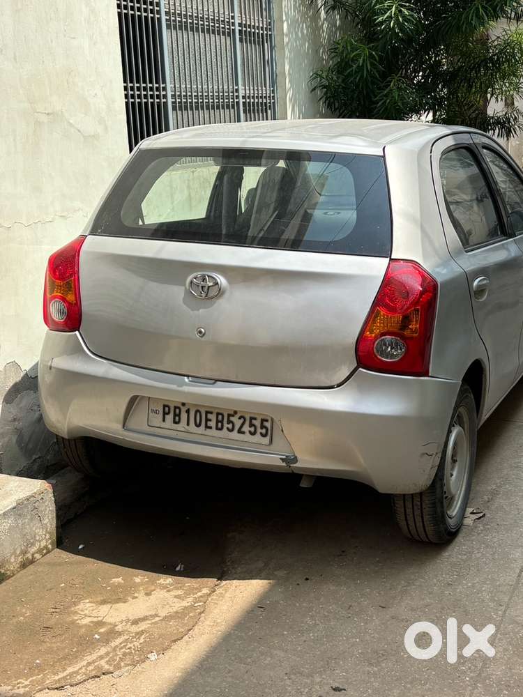 Toyota Etios Liva 2013