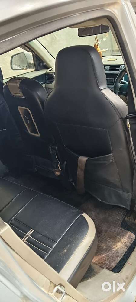 Mahindra Kuv 100 2017