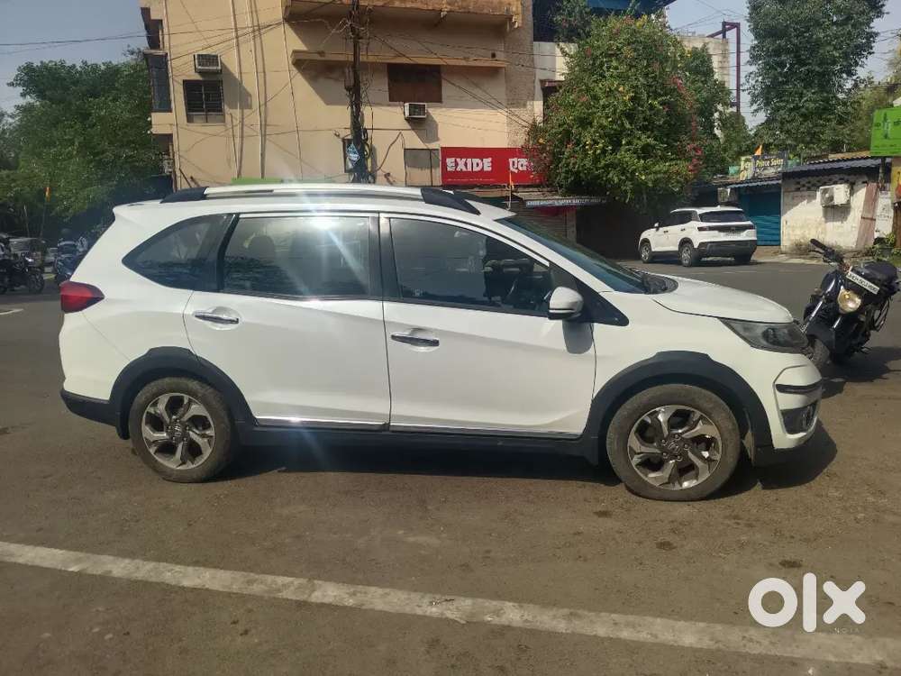 Honda Br-v Diesel Milage 24 Plus 7 Seater Dawn Payment 50000 Only