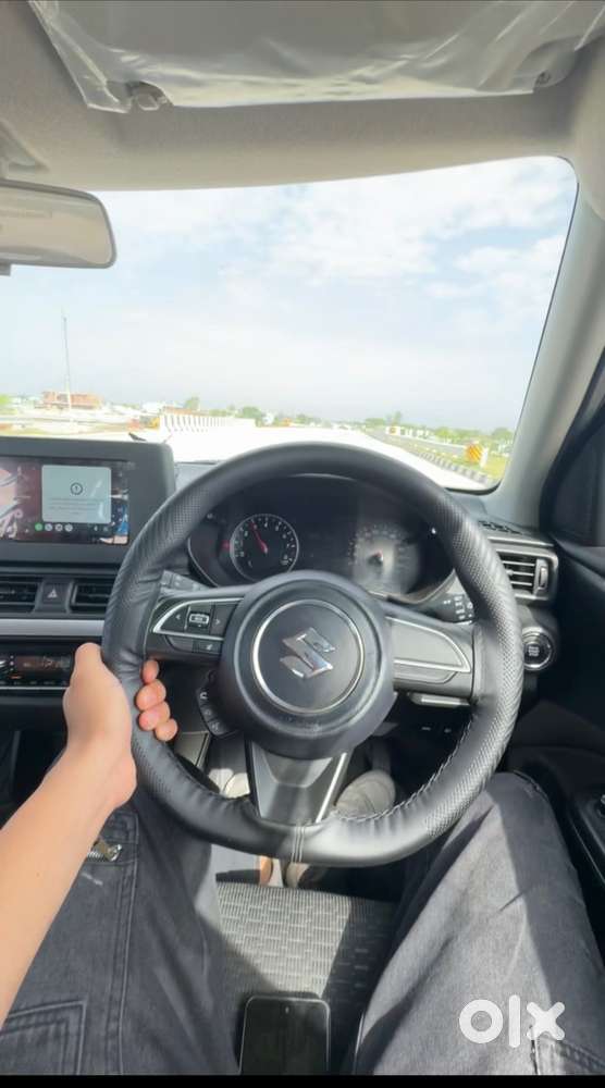 Maruti Suzuki Swift 2025 Black Colour