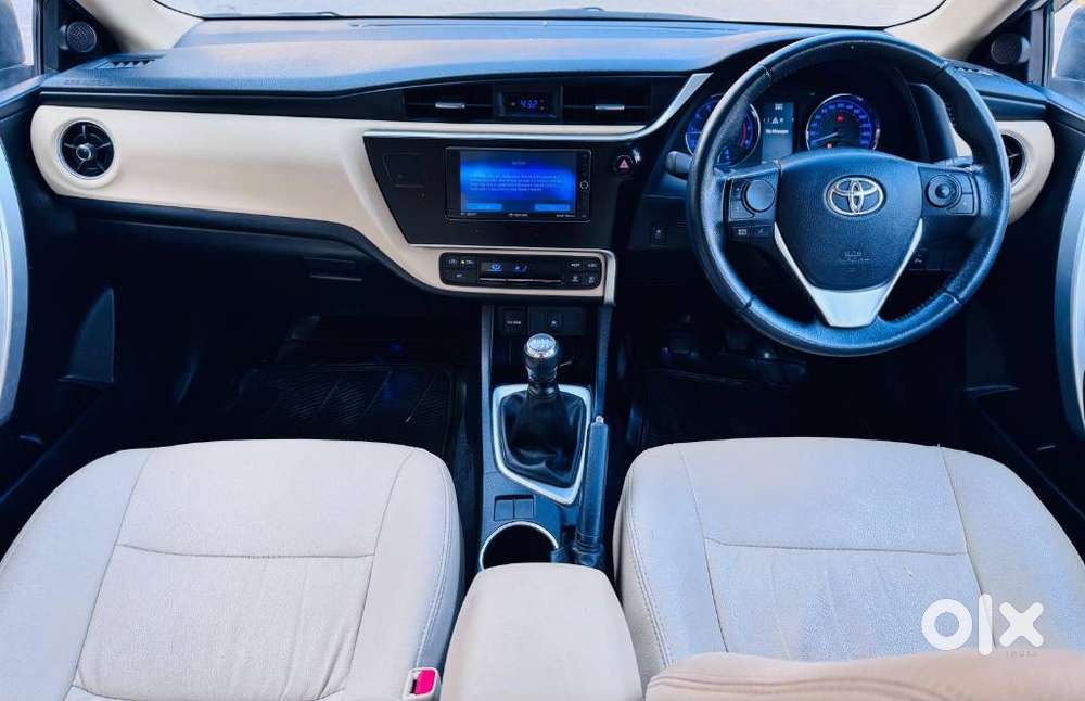 Toyota Corolla Altis 1.8 Gl, 2018, Petrol