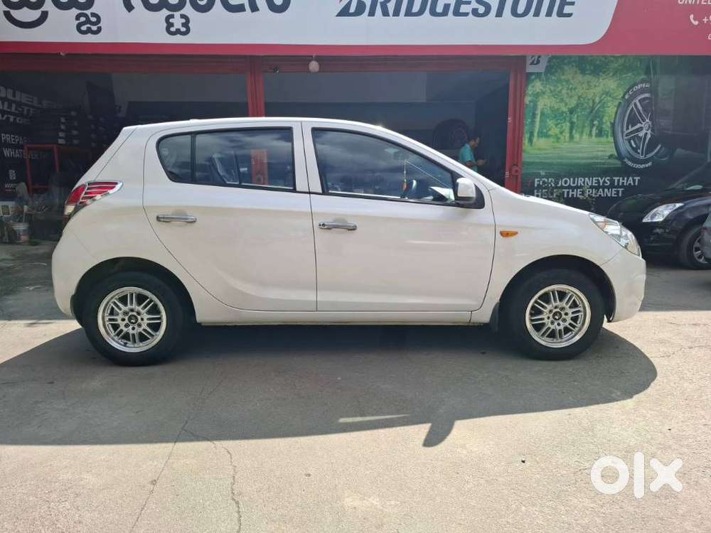 Hyundai I20 2010-2012 1.2 Sportz Option, 2011, Petrol