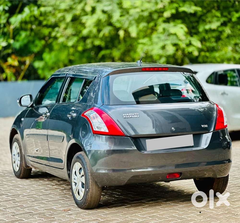 Swift Maruti Suzuki Petrol 2017