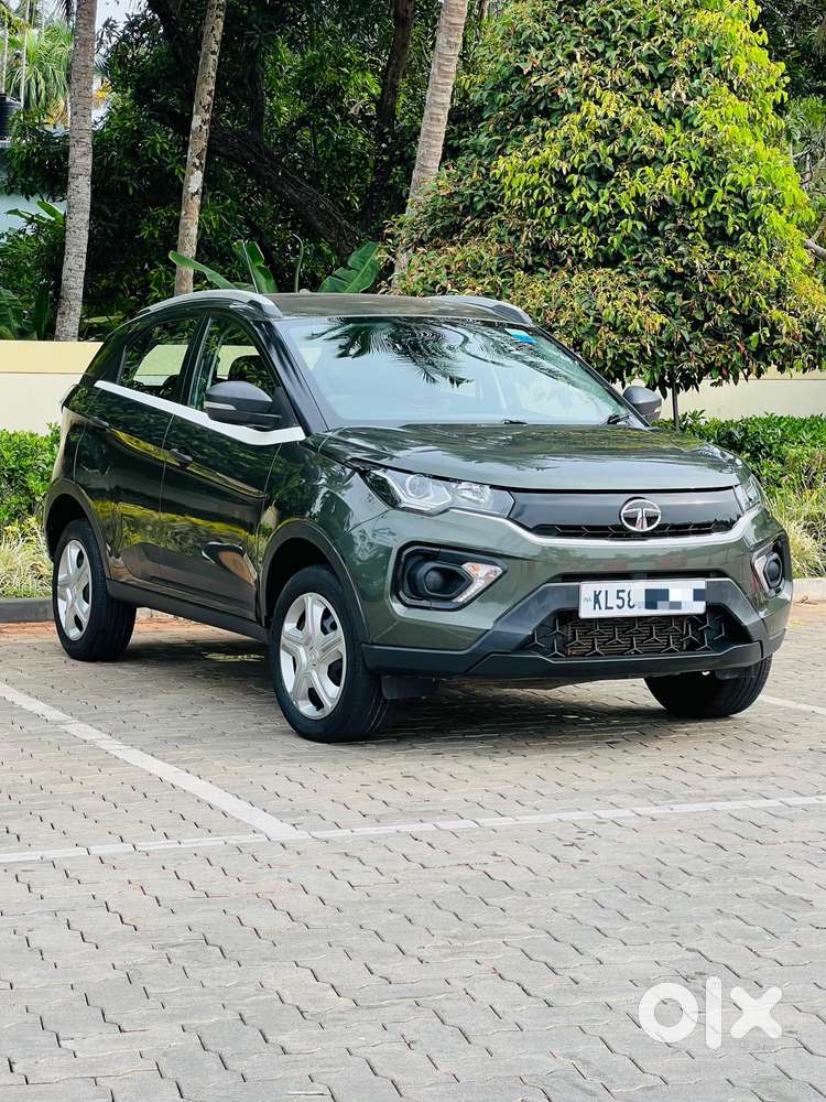 Tata Nexon 1.2 Revotron Xm (s), 2020, Petrol