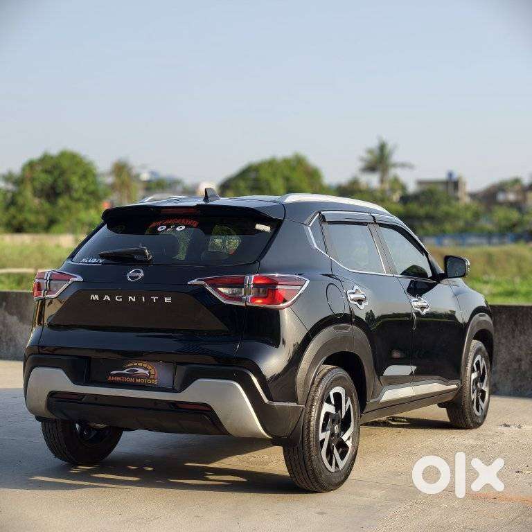 Nissan Magnite 1.0 Xv Premium, 2023, Petrol