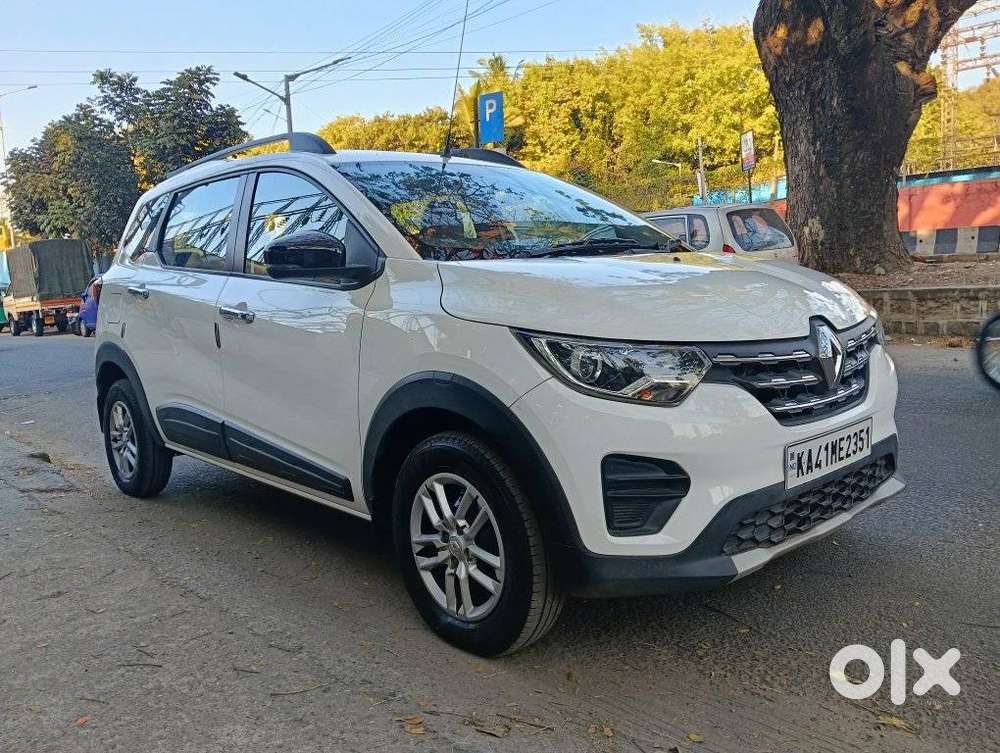 Renault Triber Rxt, 2022, Petrol